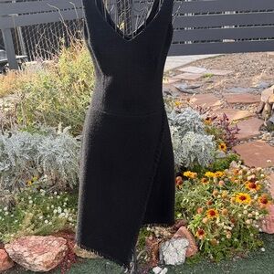 Elegant Black Sleeveless Dress